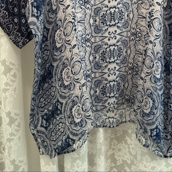 JOHNNY WAS * NWOT Blue/White Patterned Cupra Top - Picture 7 of 8